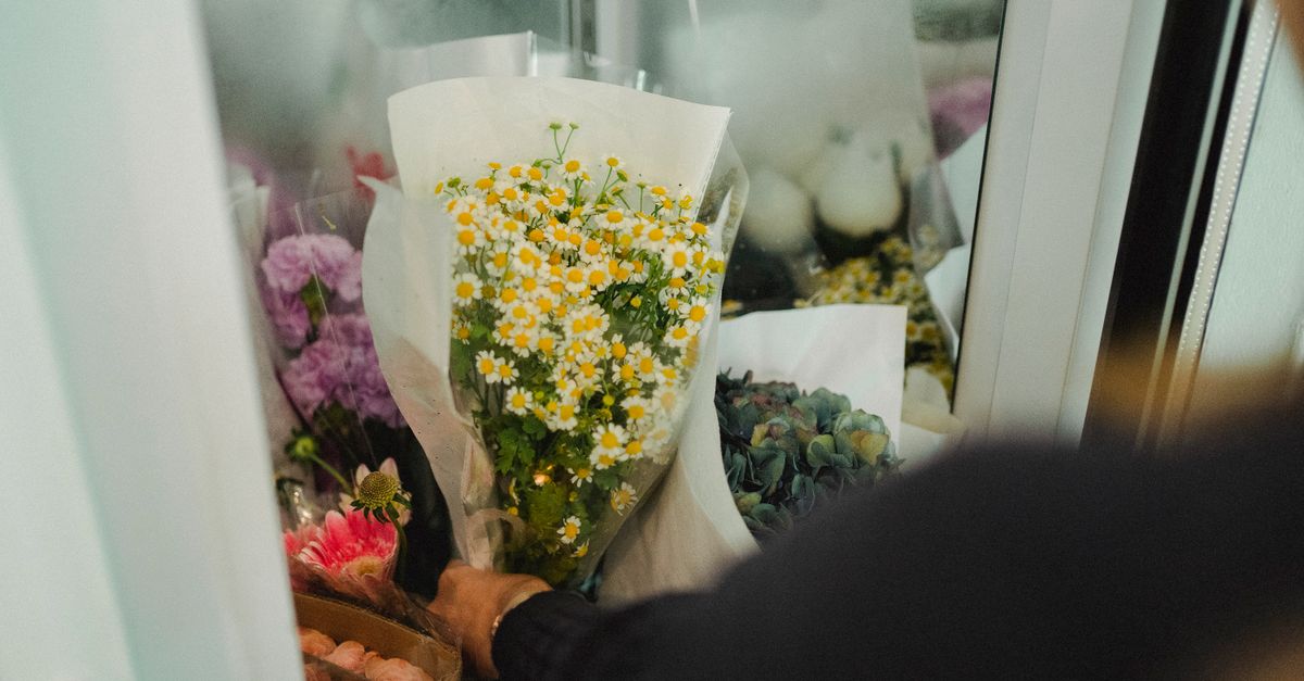 How to Choose the Perfect Flowers for Your Anniversary