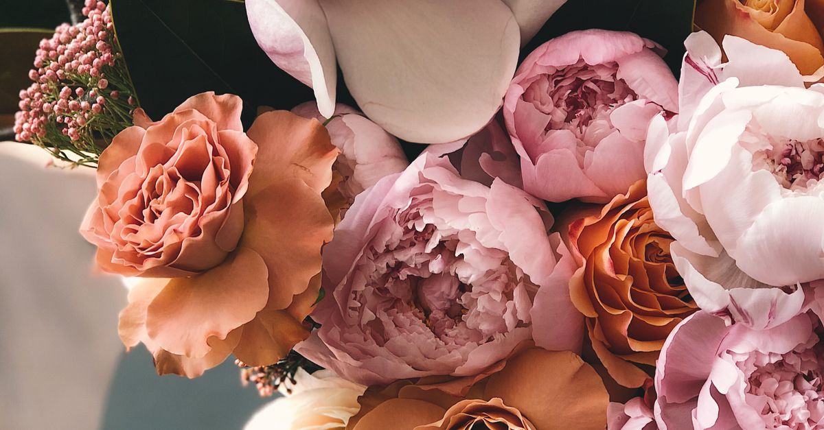 Tips for Bridging Tradition and Modernity in Wedding Florals