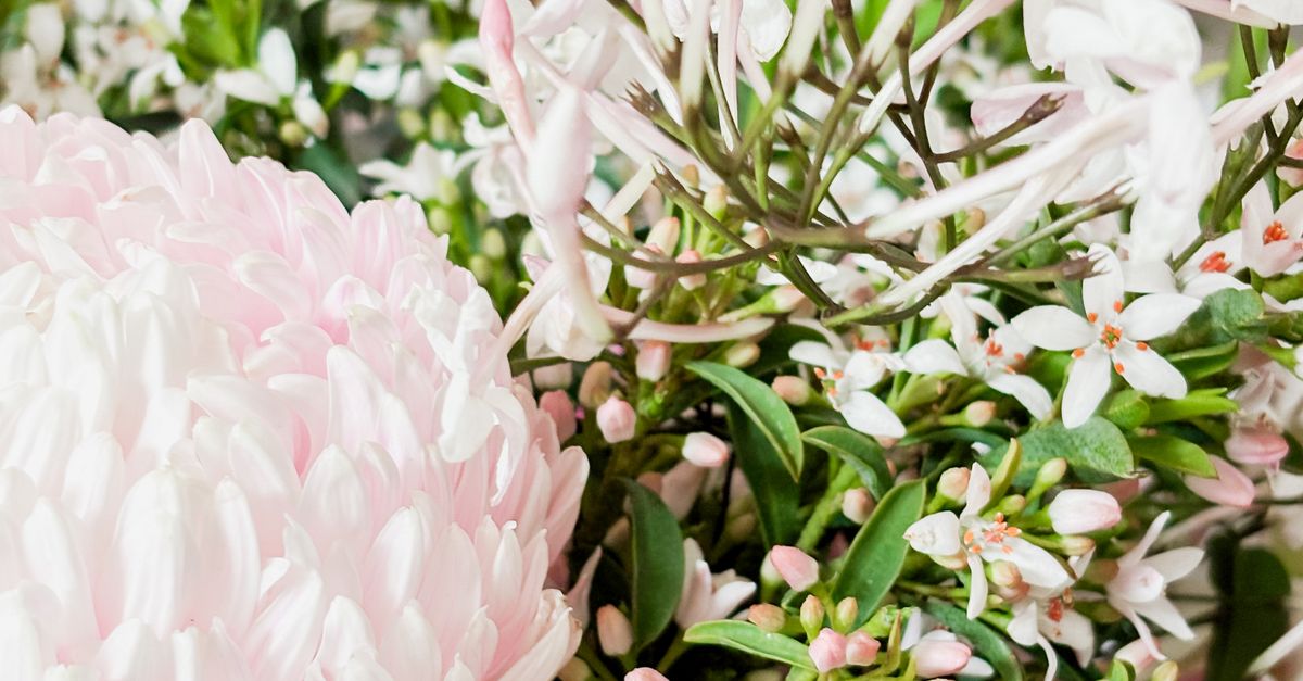 Trending Flower Arrangements for Newcastle Birthdays