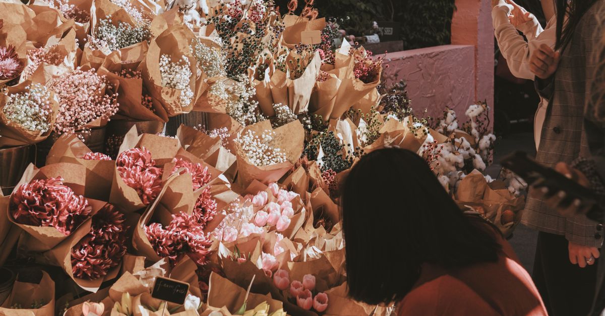 Winter Wonders: Seasonal Selections for Flower Delivery